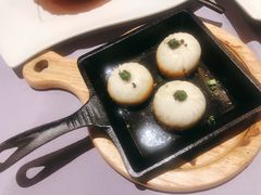 黑松露生煎包-梧桐北京烤鸭·铜锅涮肉(海岸城店)