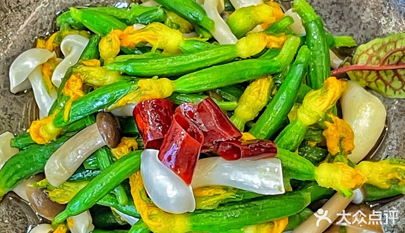在浐灞吃饭大概是天底下最惬意的事情了