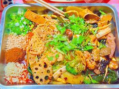 -冒点儿·川小馆·巨无霸辣子鸡(五大道旗舰店)