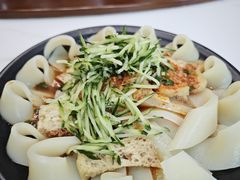 -三江源美食城