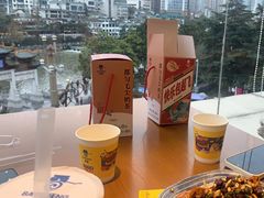 -包整·丝娃娃(一览甲秀楼风景店)