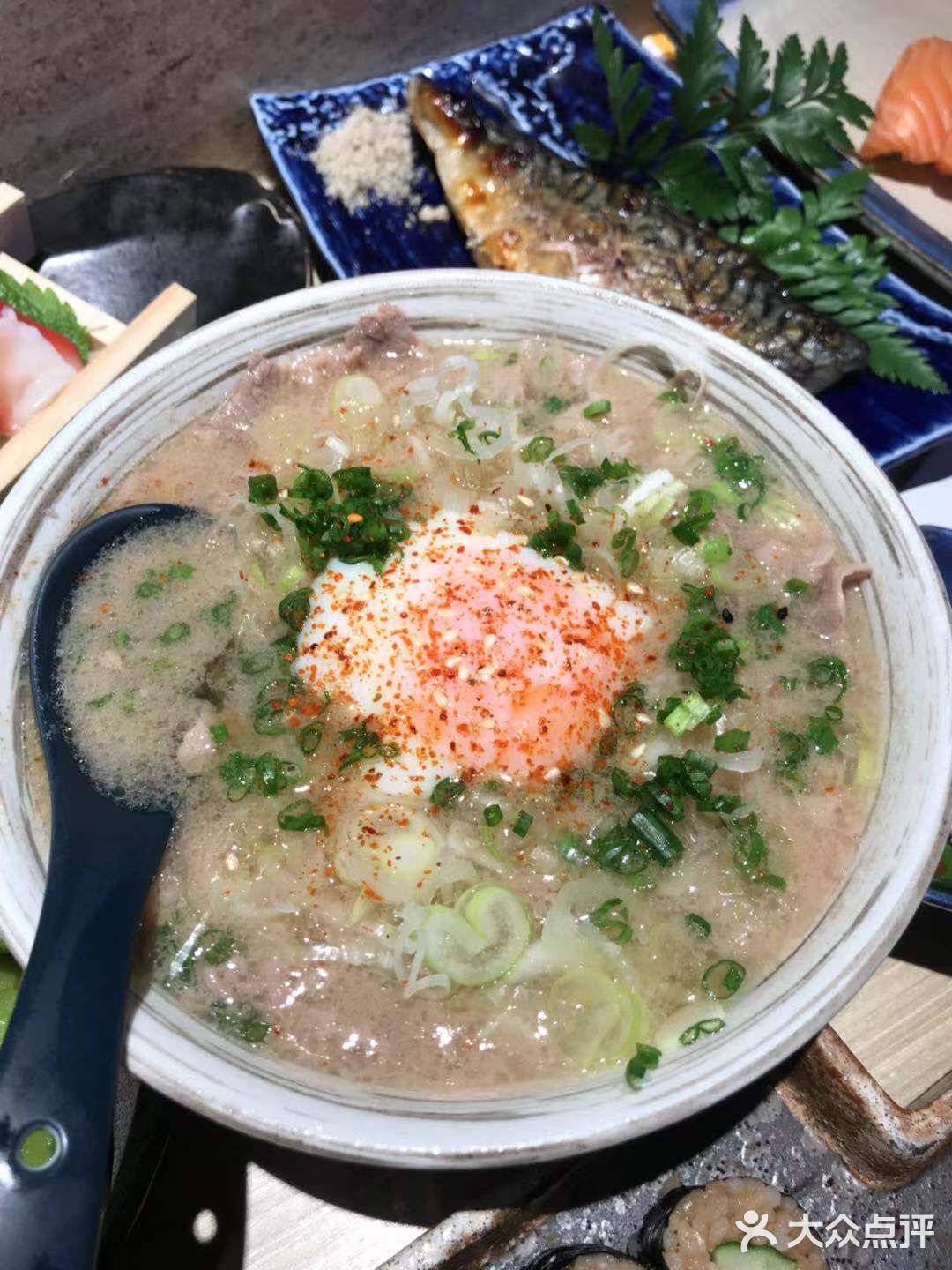闺蜜小聚就选这家大虎寿司呀！