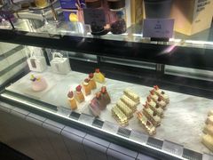 -黑草莓(重庆路店)