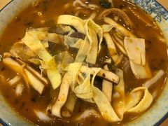 老酸菜牛肋条面-阿彬生炒牛肉面(解放路店)