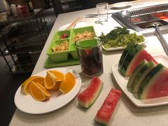 -海底捞火锅鲜切牛肉主题店(长寿路店)