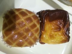 布丁浸塊和甜蜜奶酥-好利来(西罗园店)