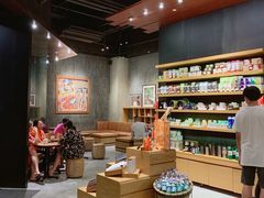 零售区-星巴克臻选(深圳罗湖万象城店)