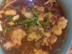 -爆炸头阿姨小四川正宗川味小吃(无任何分店)