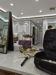 -镁连社·美联社