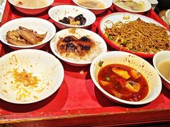 -蓝田九大碗民俗食府(蓝田店)
