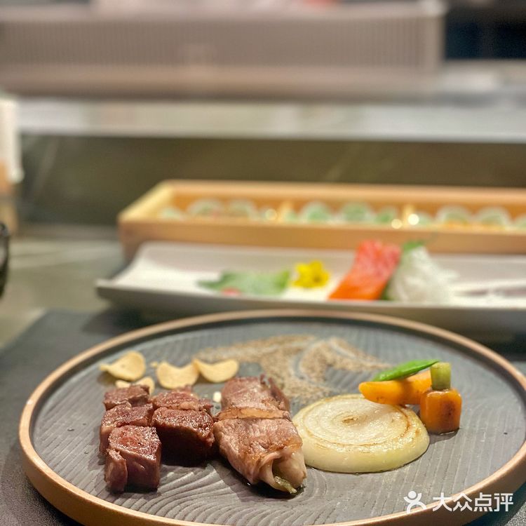 忘吃甜品和水果就走了…