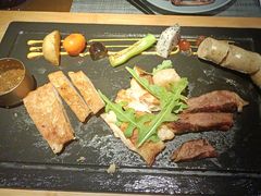 -卡普里披萨·牛扒·下午茶