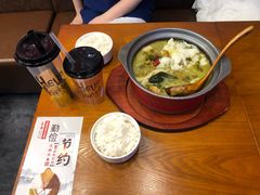 -周鱼小馆石锅酸菜鱼(活力汇店)