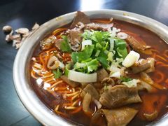 -薛记襄阳香辣牛肉面(平安路店)