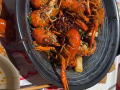 -肥肥虾庄·金牌油焖大虾(汉街SKP店)