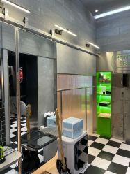 -Devilhands Barbershop男士理容店