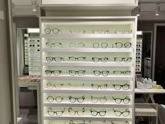 -目艮眼镜SHOWROOM(品牌集合店)