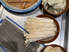 -周小明火锅(黑金冠社区店)