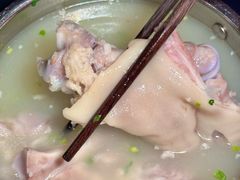 -何师烧烤Pro ·江湖川菜·小龙虾·精酿(太古里旗舰店)