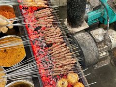 -三个大叔烤羊肉串·炭炉砂锅菜(西三旗店)