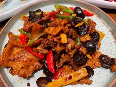 回锅小炒肉-佘山世茂艾美·御珍轩中餐厅