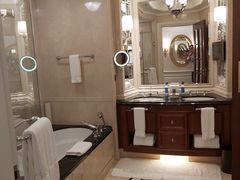 -广州富力丽思卡尔顿酒店