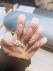 -UGIRL有个美甲