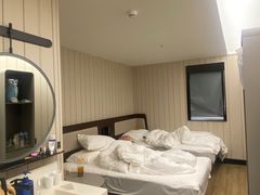 -汉庭(罗湖口岸万象城店)