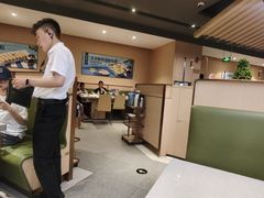 -海底捞火锅(新松江路店)