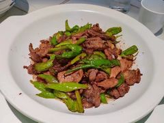 -阿瓦山寨·湘菜现炒·剁椒鱼头王(咸阳总店)