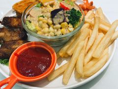 人气小吃拼盘-丽莎沙拉轻食餐厅(国贸店)