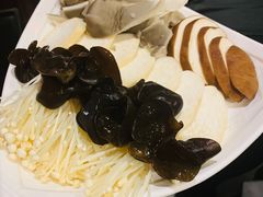 -宽板凳老灶火锅(簋街店)