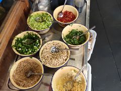 -拈签一笑黄牛肉辣卤串串