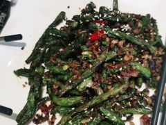 -铜锣湾·有麝自然香(渝北财富中心店)