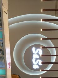 -BULB STUDIO 巴柏明星发型工作室