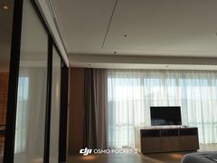 -上海佘山世茂艾美酒店