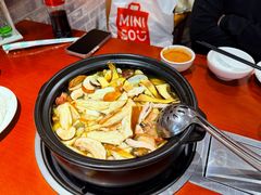 -菌之家·专业纯野生菌火锅·特色炒菌
