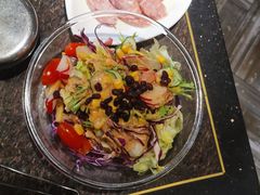蔬菜沙拉-正苑26年海鲜烤肉•牛尾汤汤饭(东港店)