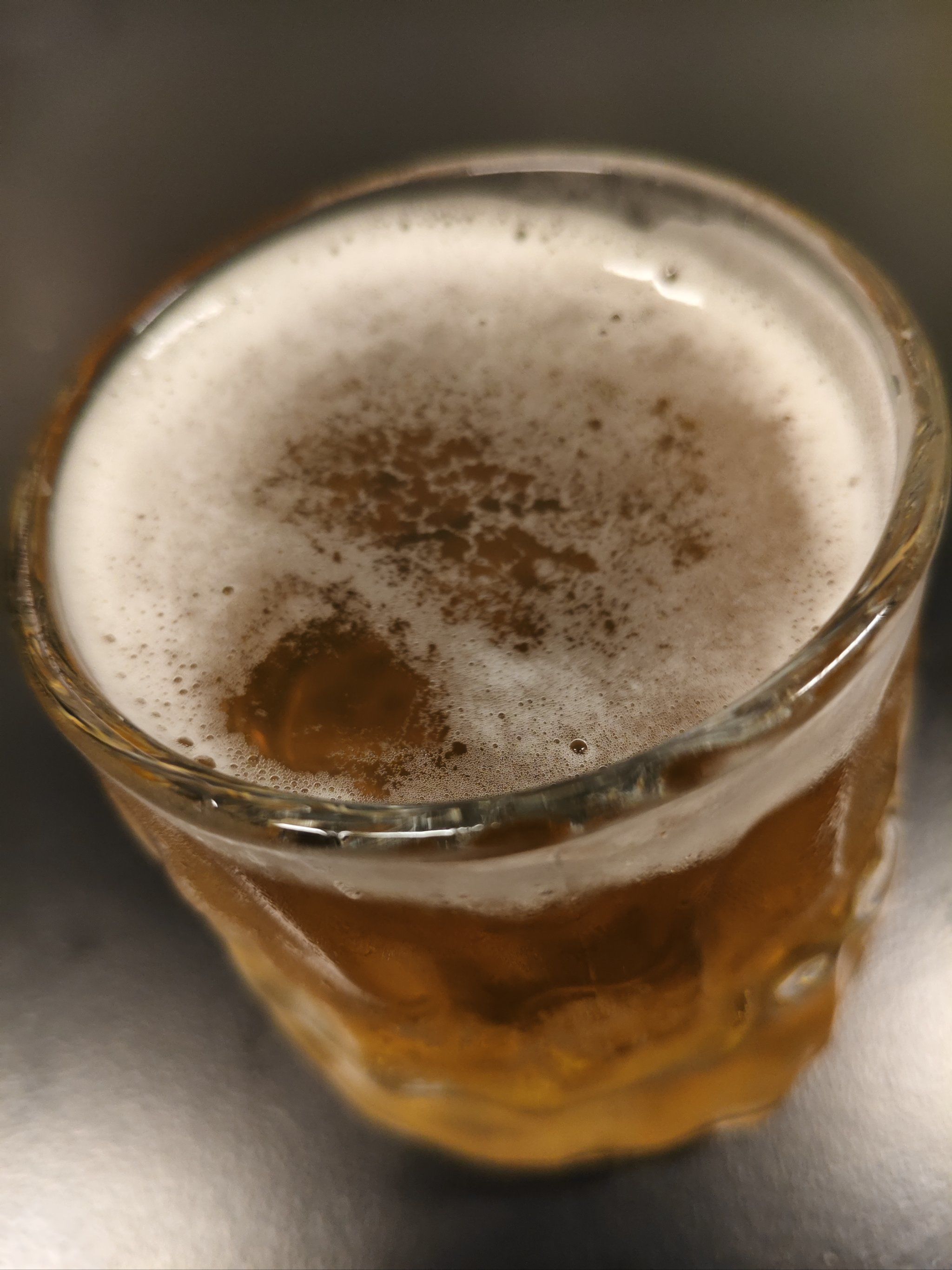 瓶中啤酒的悠闲时刻