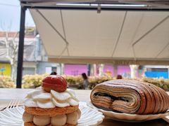 -VERIE BAKEHOUSE