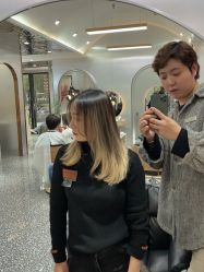 -Tloml salon
