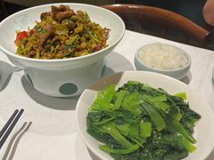 -江城小馆陕南妈妈菜·全球旅行餐厅(钟楼店)