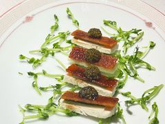 鱼子酱脆皮松板肉-解香楼(八盘岭路店)