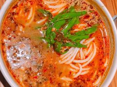 -云海肴·汽锅鸡·云南菜(天山百盛优客店)