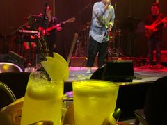 -TZ House音乐现场(来福士中心店)