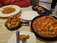 -必胜客(绿地新都会店)