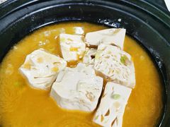 石锅蜂巢豆腐-申粤轩酒楼·三十年粤菜经典(丁香花园店)