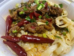 酸菜牛腩粉-三两粉(深圳壹方城店)