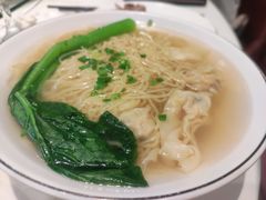 鲜虾一品云吞面-老广酒楼(樱花店)