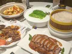 -贝勒爷·酥不腻烤鸭